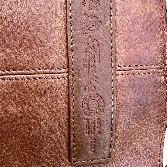 Women's Tan Leather Tote Shoulder Bag - Picture 9 of 12